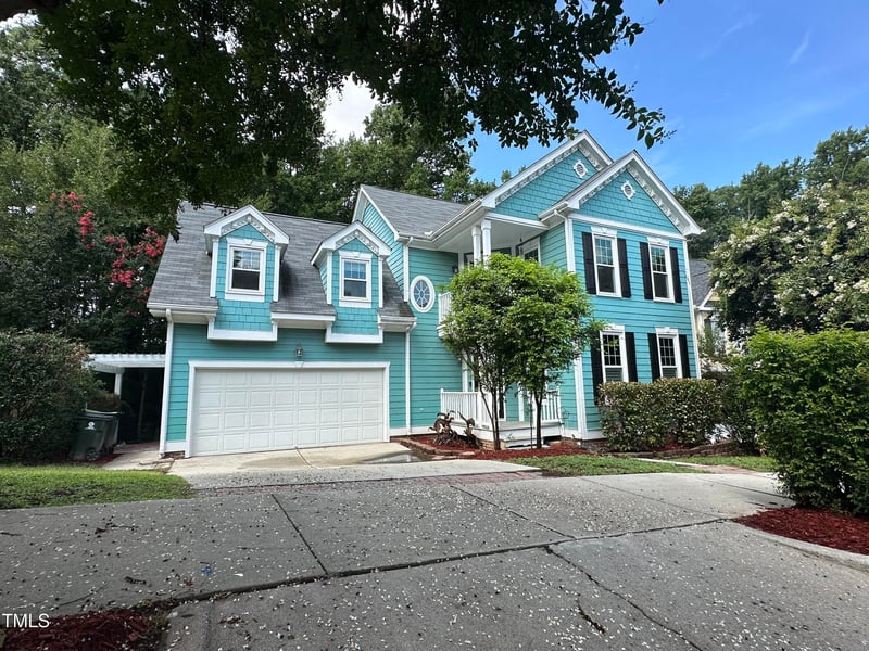 1748 Town Home Dr, Apex, NC 27502