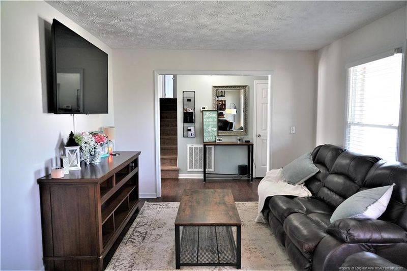 1749 Nuthatch Rd, Fayetteville, NC 28304
