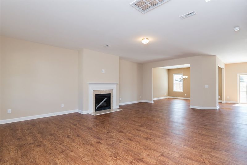 175 Ambergate Dr, Youngsville, NC 27596