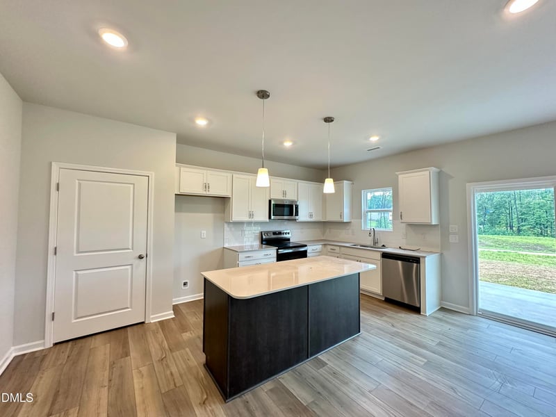 175 Buckthorn Dr, Youngsville, NC 27596