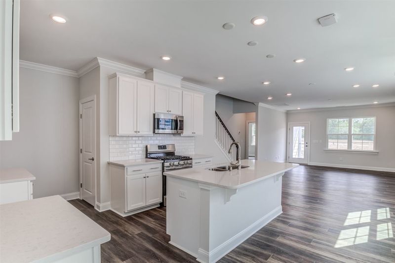 175 Canary Ct #116, Raleigh, NC 27610