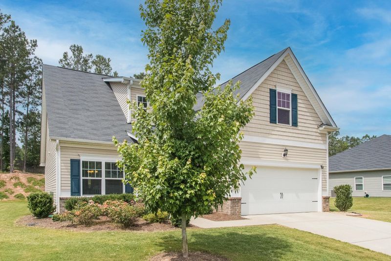 175 Cascade Knoll Dr, Clayton, NC 27527