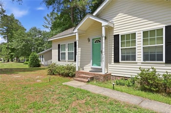 175 Country Walk Ln, Sanford, NC 27332