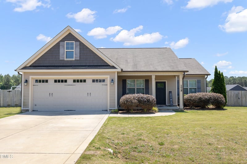 175 Day Lily St, Selma, NC 27576