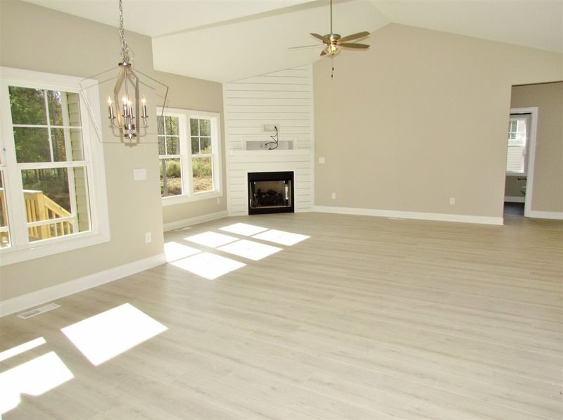175 Eatmon Rd, Zebulon, NC 27597