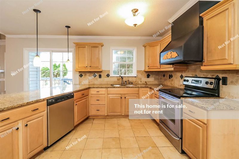 175 Elam Ct, Garner, NC 27529