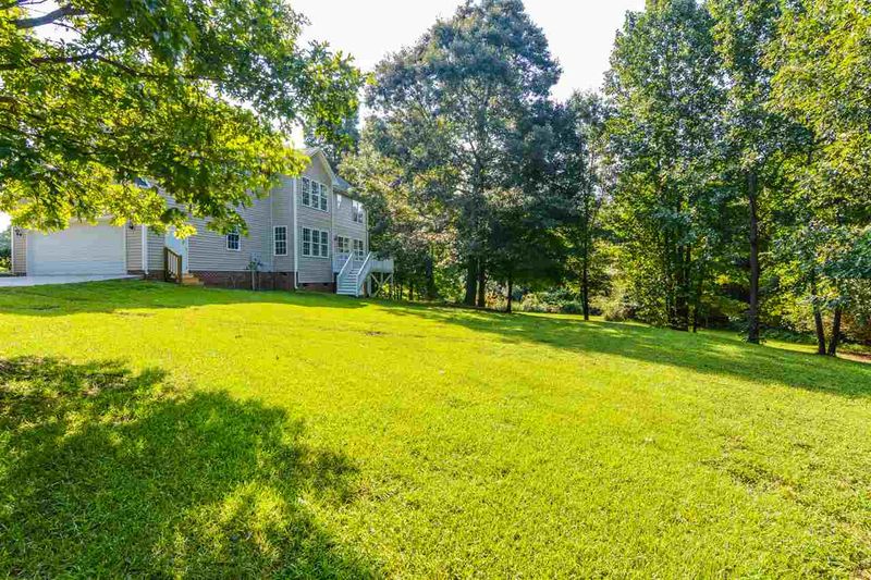 175 Falling Creek Ct, Clayton, NC 27520