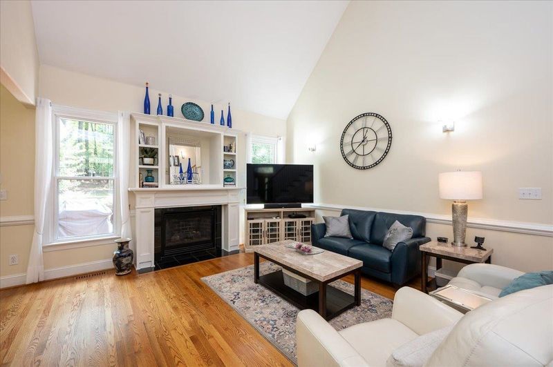 175 Highview Dr, Youngsville, NC 27596