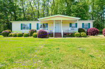 175 Hunters Landing Dr, Smithfield, NC 27577