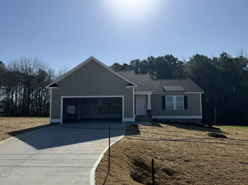 175 Magnolia Run Way, Benson, NC 27504