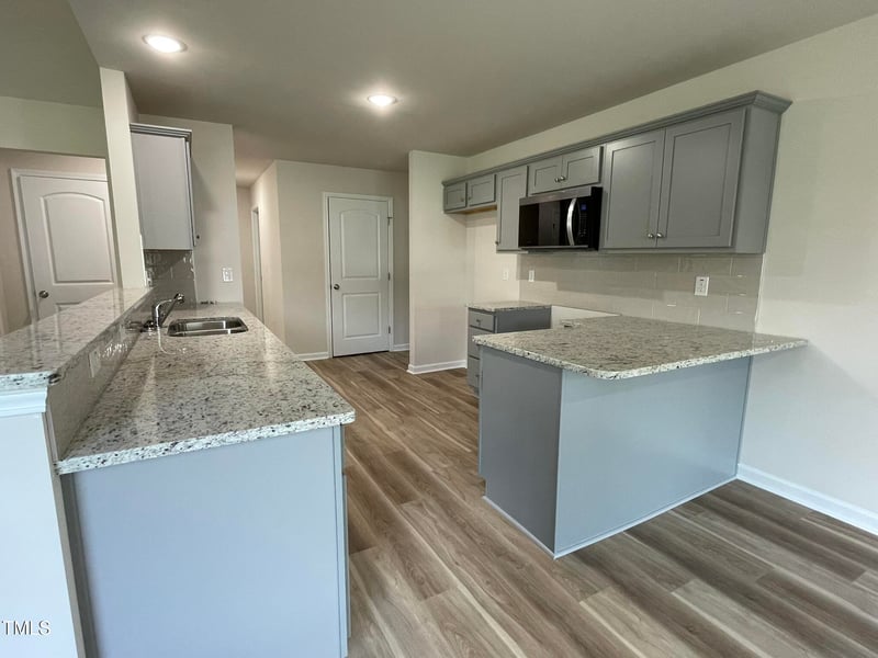 175 Oakfield Trace Dr, Four Oaks, NC 27524