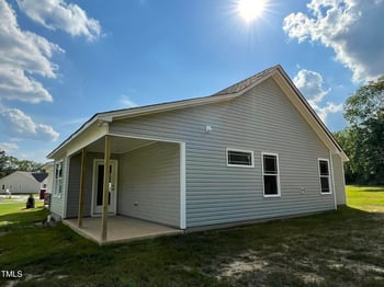 175 Oakfield Trace Dr, Four Oaks, NC 27524