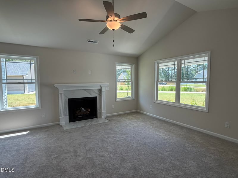175 Oakfield Trace Dr, Four Oaks, NC 27524