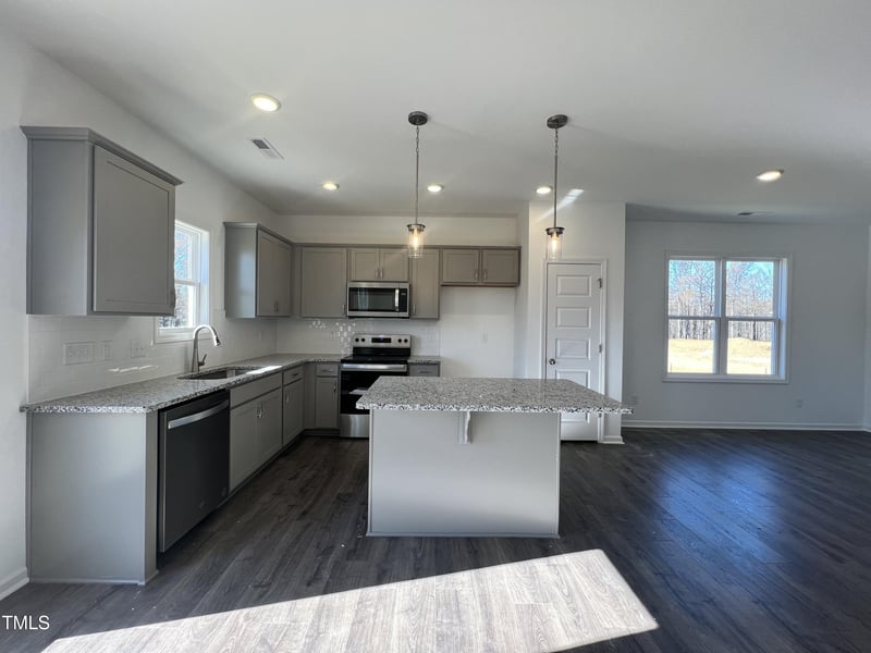175 W Saltgrass Ln, Smithfield, NC 27577