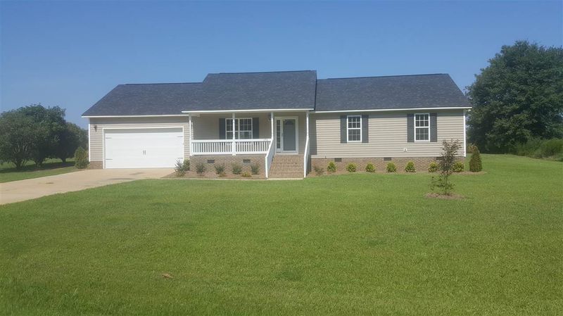 175 Stratford Dr, Dunn, NC 28334