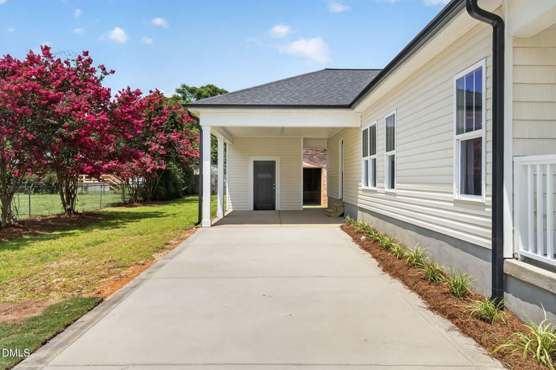 175 Tracy Ln, Dunn, NC 28334