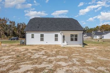 175 Trescott Dr, Smithfield, NC 27577