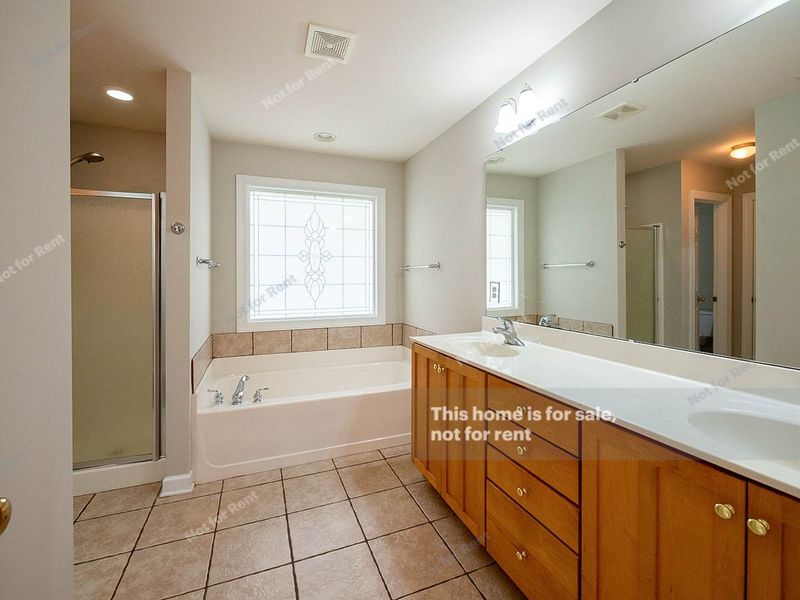 175 Woodcroft Dr, Youngsville, NC 27596