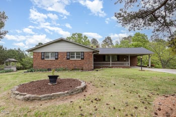 1750 Spring Valley Lake Rd, Henderson, NC 27537