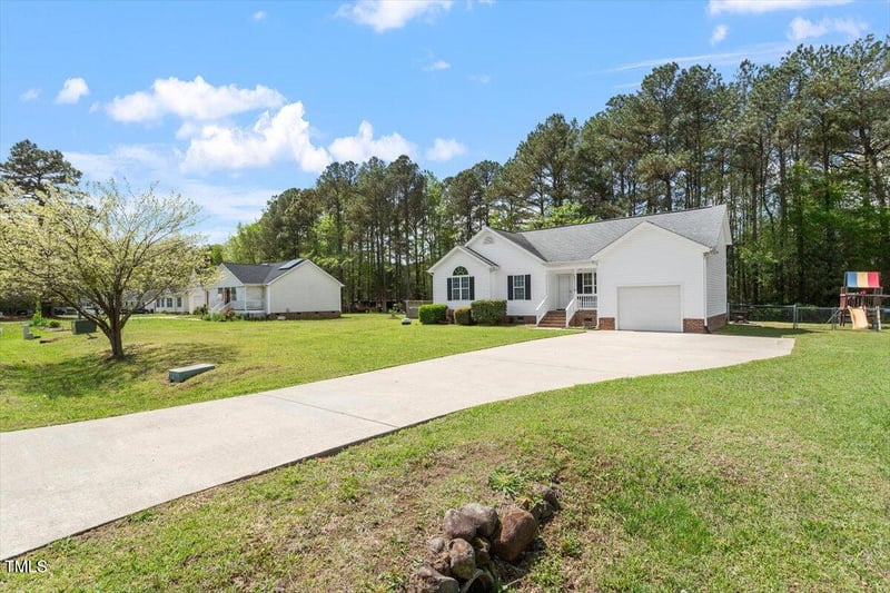 1752 Cobblestone Dr, Creedmoor, NC 27522