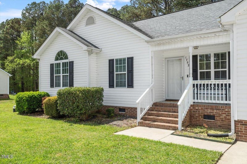 1752 Cobblestone Dr, Creedmoor, NC 27522