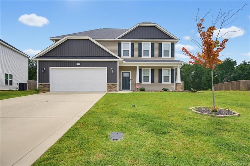 1752 Stackhouse Dr, Fayetteville, NC 28314