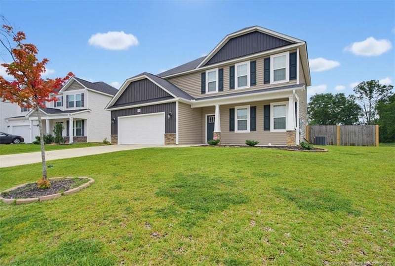 1752 Stackhouse Dr, Fayetteville, NC 28314