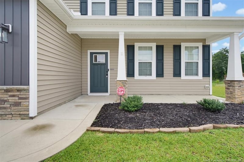 1752 Stackhouse Dr, Fayetteville, NC 28314