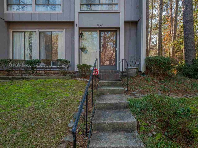 1756 Quail Ridge Rd, Raleigh, NC 27609