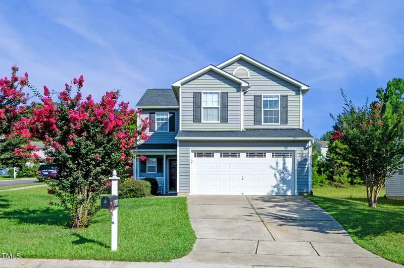 1757 Whitbrook Ct, Fuquay Varina, NC 27526