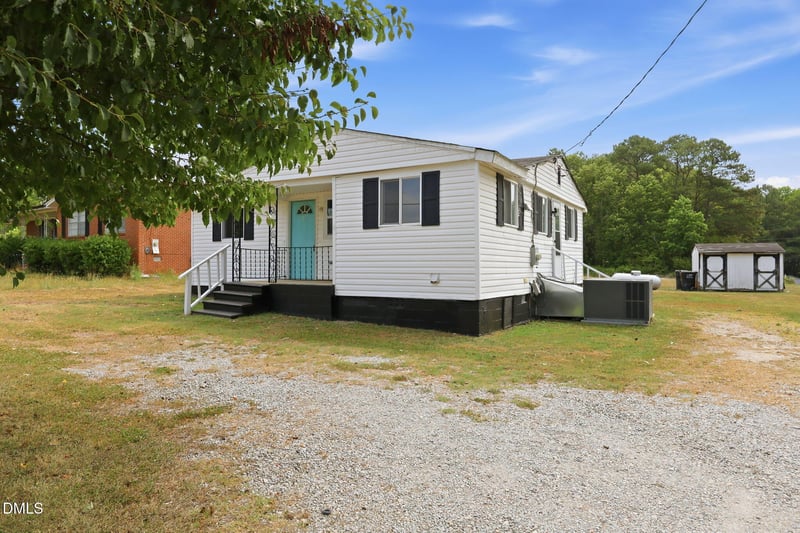 1758 Barber Mill Rd, Clayton, NC 27520