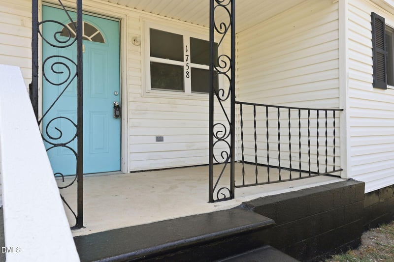 1758 Barber Mill Rd, Clayton, NC 27520
