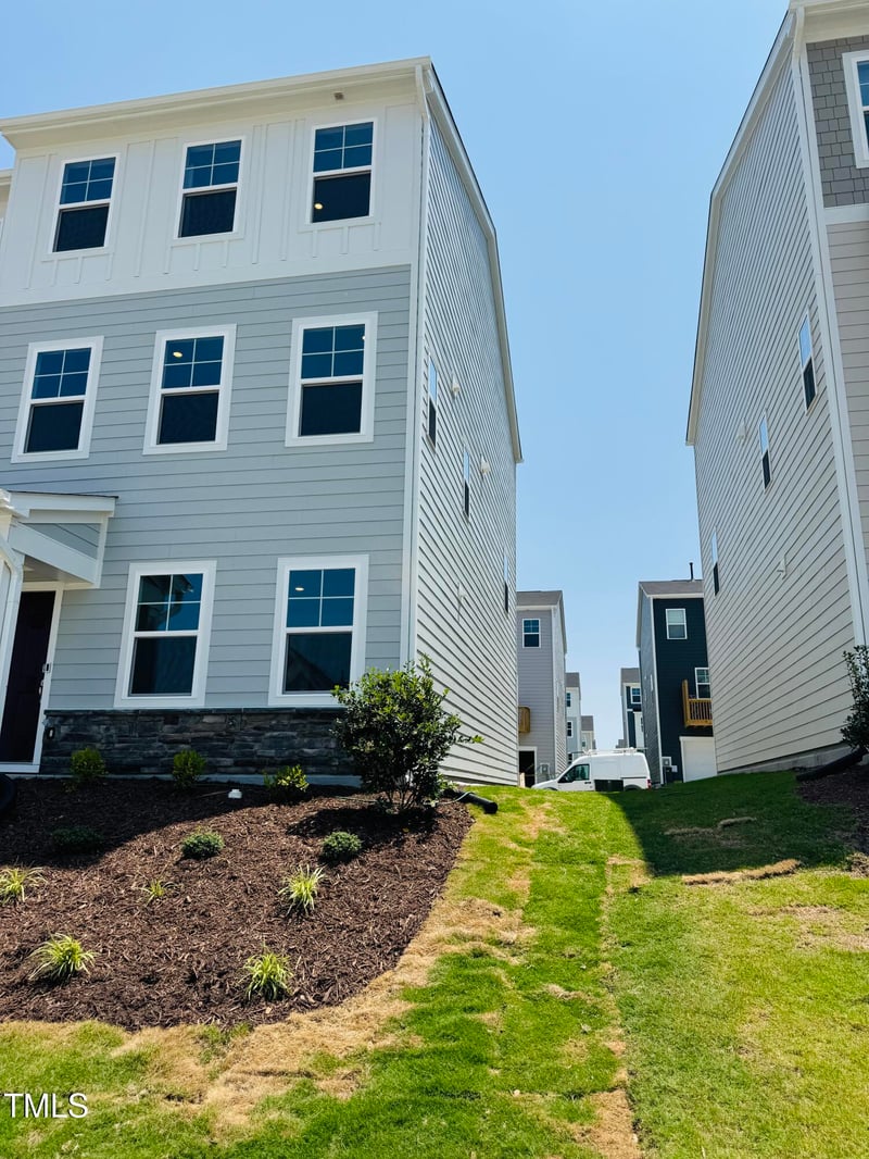 1759 Barrett Run Trl, Apex, NC 27502