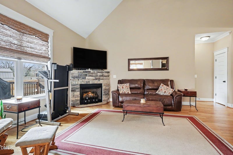176 Braddock Dr, Lillington, NC 27546