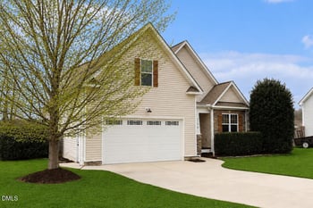 176 Braddock Dr, Lillington, NC 27546