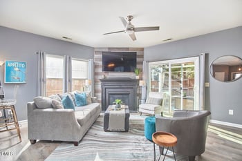 176 Breezemont Dr, Fuquay Varina, NC 27526