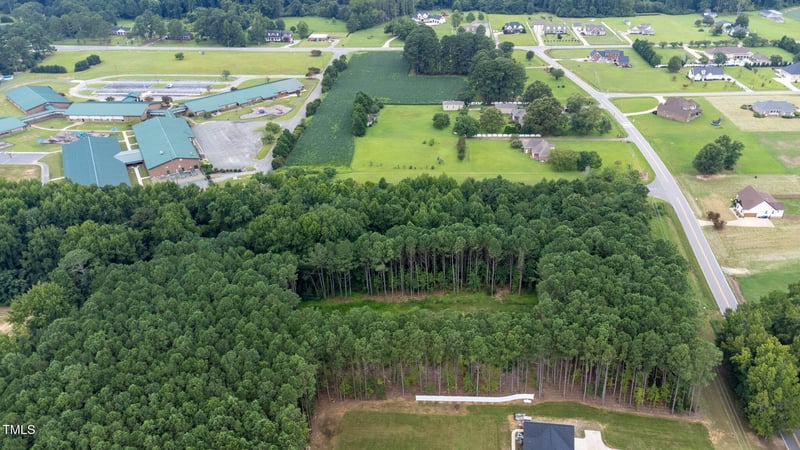 176 Dogeye Rd, Benson, NC 27504