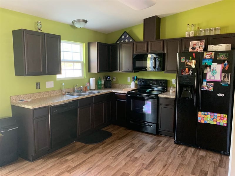 176 Friendship Ln, Erwin, NC 28334