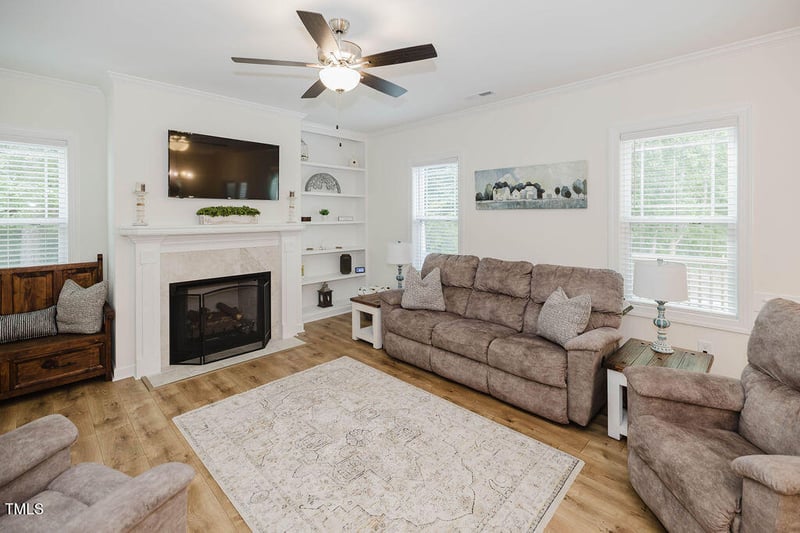 176 Lowery Ln, Benson, NC 27504