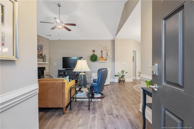 176 Nandina Ct, Fayetteville, NC 28311