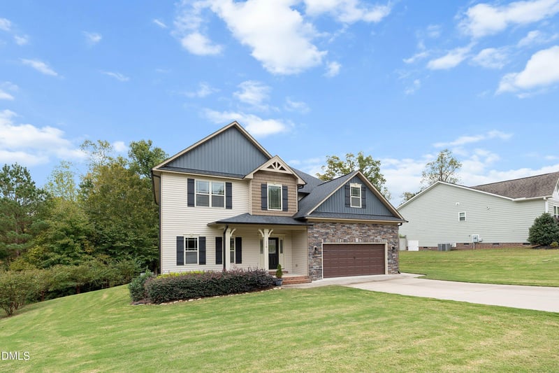 176 Northcliff Ct, Clayton, NC 27527