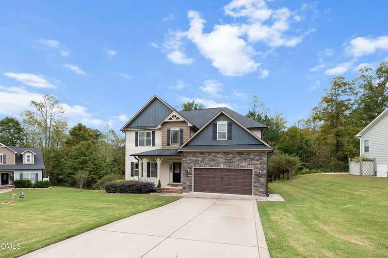 176 Northcliff Ct, Clayton, NC 27527