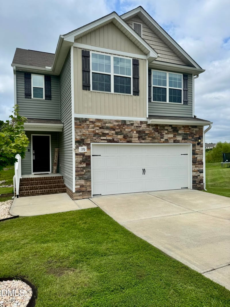 176 Old Head Way, Fuquay Varina, NC 27526