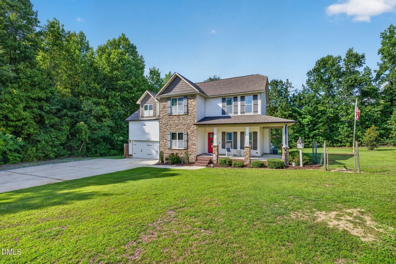 176 Plainview Point Dr, Angier, NC 27501
