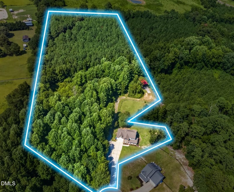 176 Plainview Pointe Dr, Angier, NC 27501