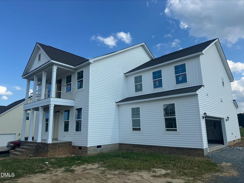 176 Sage Ln, Four Oaks, NC 27524