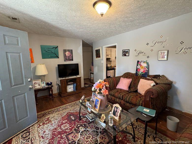 1760 Bridger St, Fayetteville, NC 28301