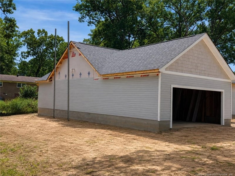1763 Tryon Dr, Fayetteville, NC 28303