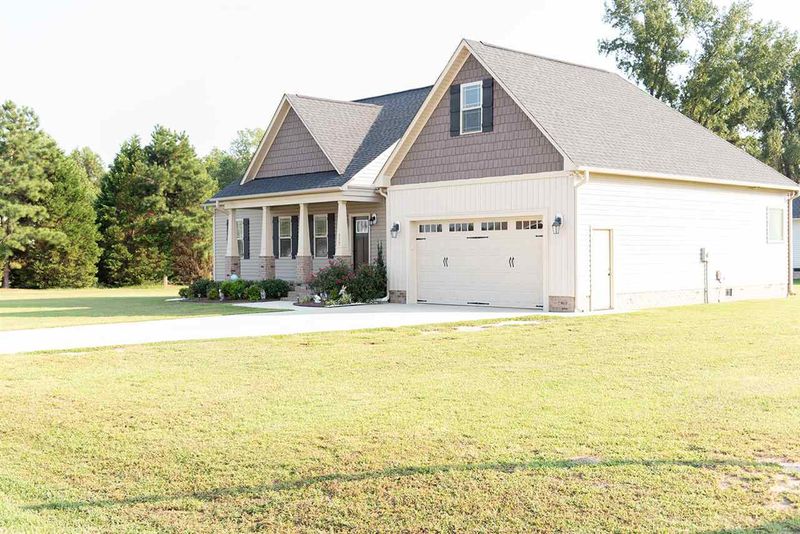 177 Bayberry Ln, Smithfield, NC 27577