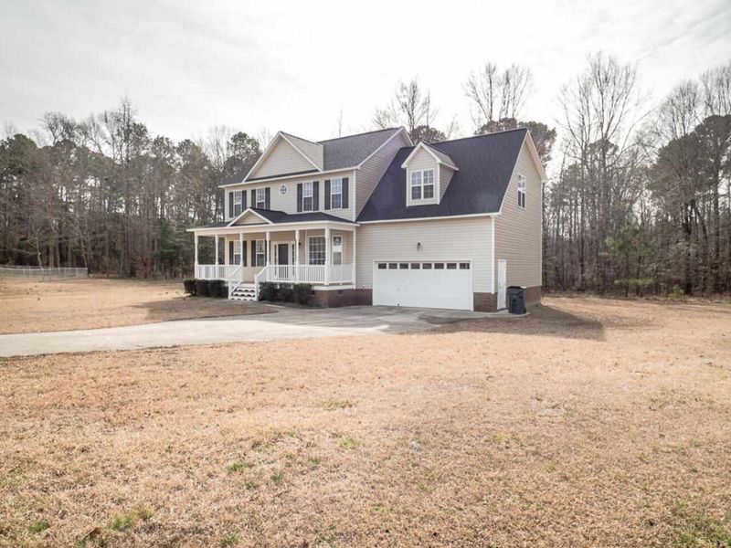 177 Oak Creek Dr, Clayton, NC 27520